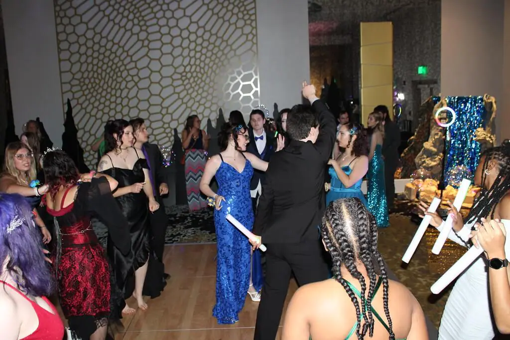 dance party prom